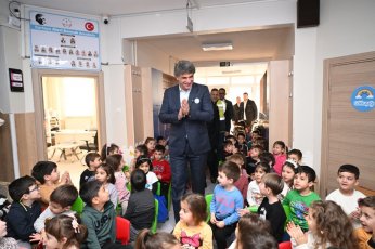 Kartepe'de Kiraz ve Kestane animasyonu ilgi görüyor 